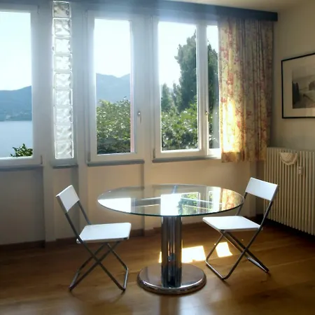 Lago Maggiore La Casa Nel Parco Apartment *