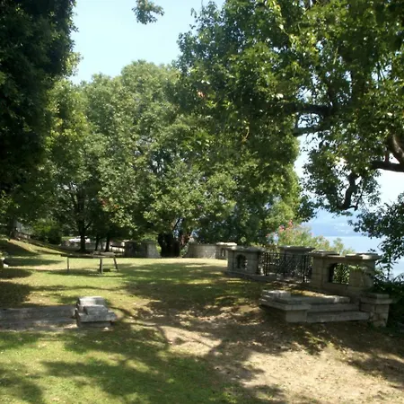 Lago Maggiore La Casa Nel Parco Apartment *